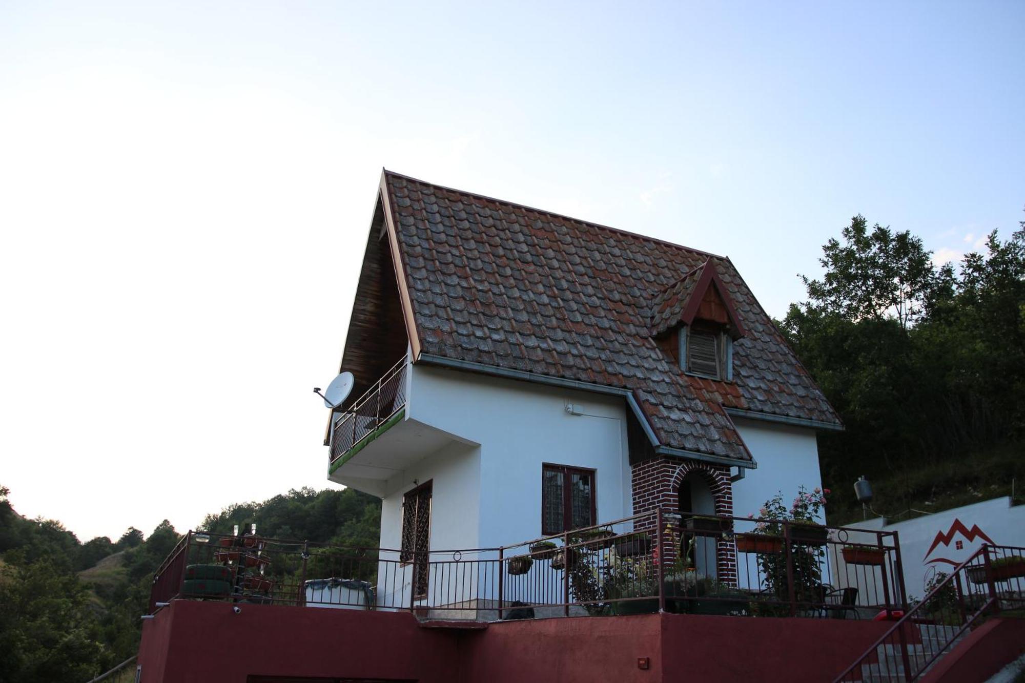 Vikendica "Oaza Mira" Villa Gacko Exterior foto